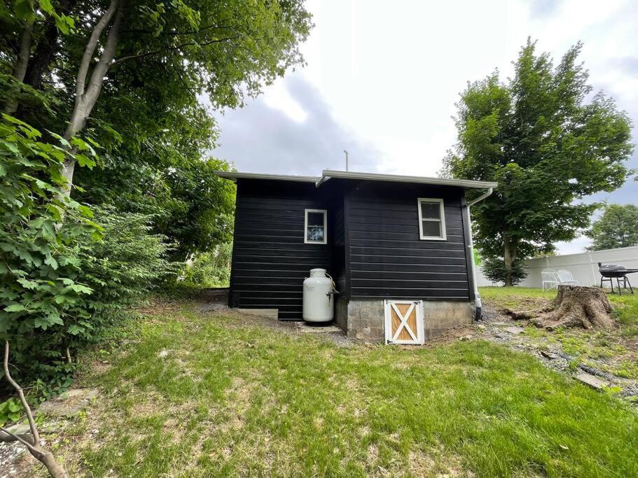 Campfire Cottage Fireplace, Fire Pit & No Chores! Kingston Exterior photo